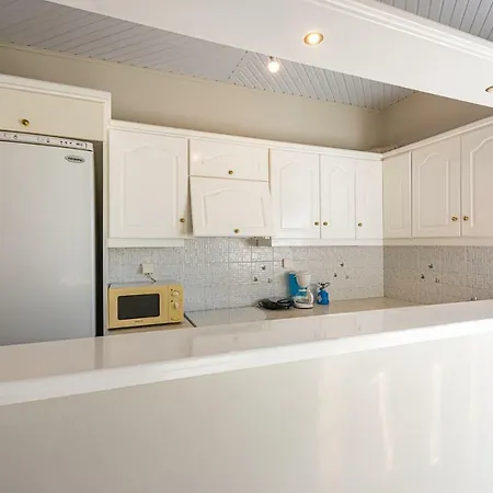 Apartment Krystalia House