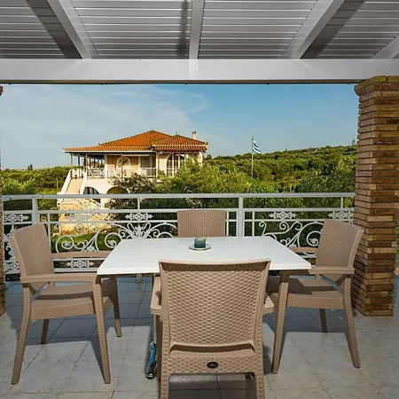 Krystalia House Apartment