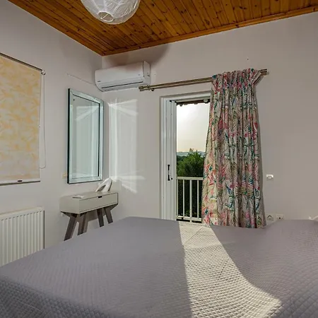 Krystalia House Appartement *